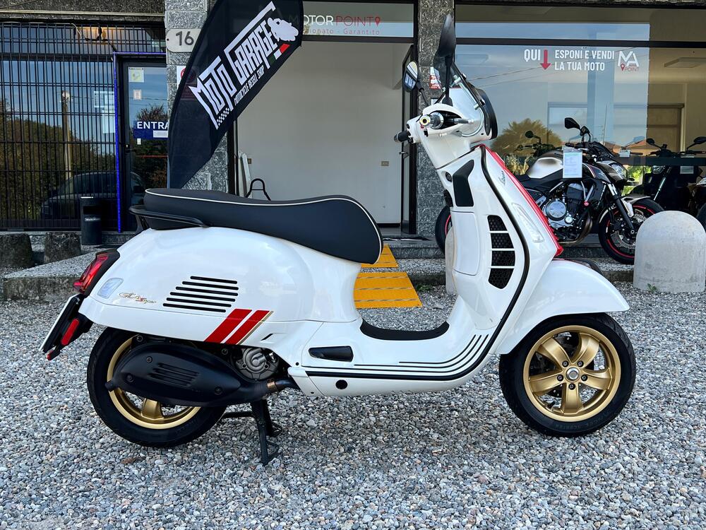 Vespa GTS 300 Super Racing Sixties Hpe (2021 - 22)