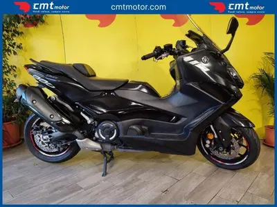 Yamaha T-Max 560 (2022 - 24) usata