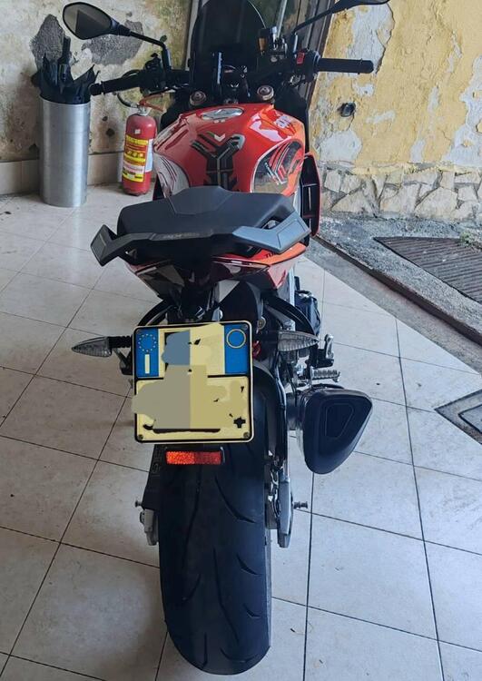 Aprilia Tuono V4 (2021 - 24) (3)