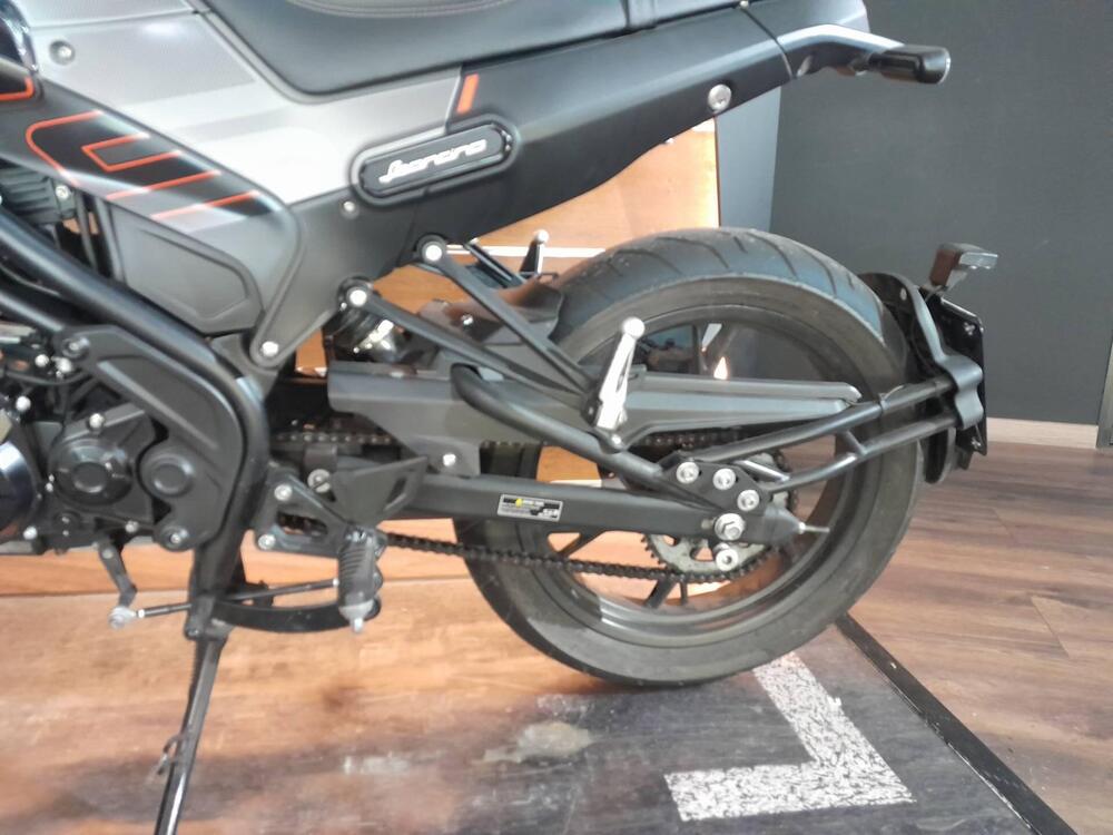 Benelli Leoncino 125 (2022 - 25) (4)