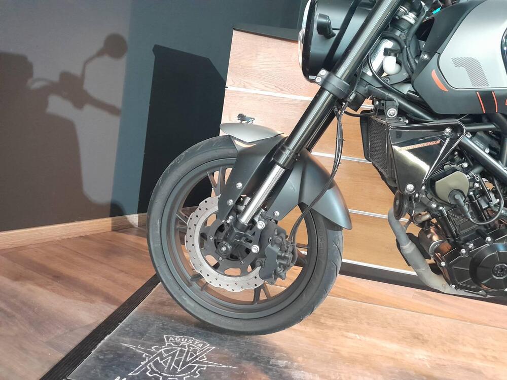 Benelli Leoncino 125 (2022 - 25) (5)