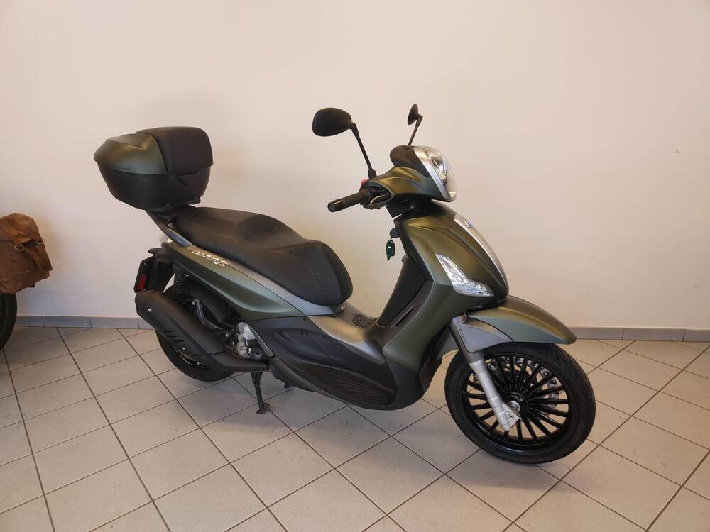 Piaggio Beverly 300 S (2021) (4)