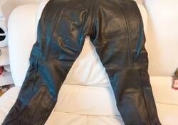 Pantaloni in vera pelle della Alpinestars