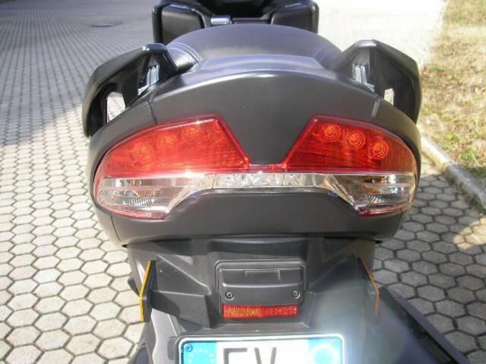 Suzuki Burgman AN 400 (2017 - 20) (4)