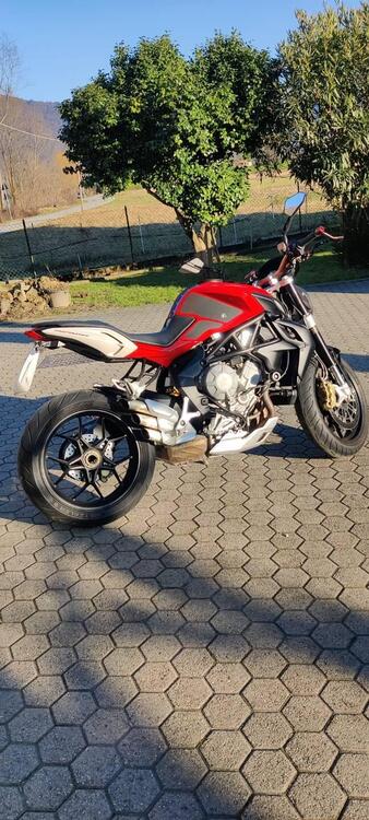 MV Agusta Brutale 675 EAS (2011 - 14) (2)