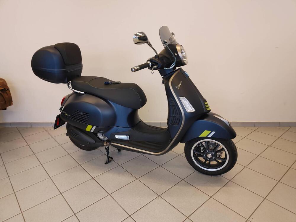 Vespa GTS 300 Super Tech (2023 - 24)