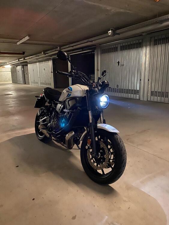 Yamaha XSR 700 (2022 - 25)