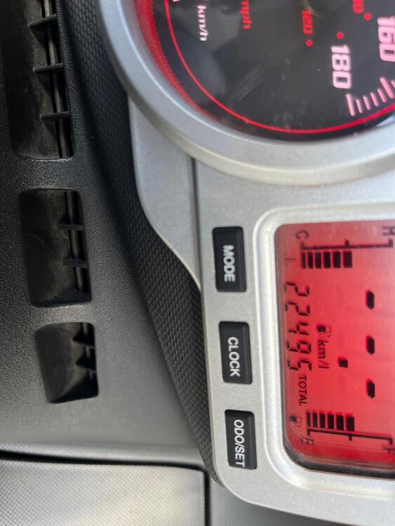 Aprilia SR Max 300 (2011 - 16) (2)