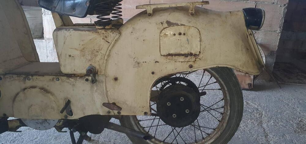 Moto Guzzi Galletto 160 (2)