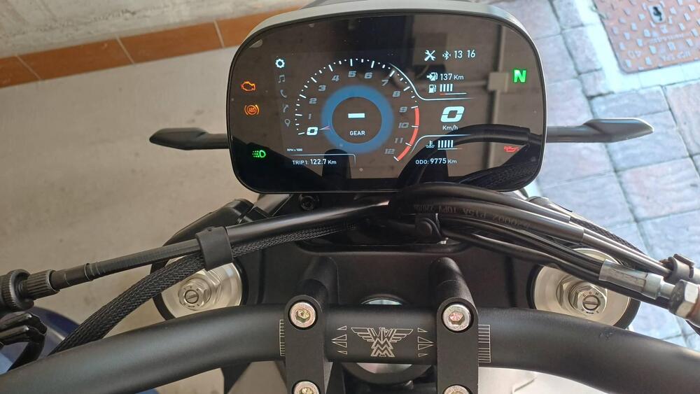 Moto Morini SEIEMMEZZO STR (2022 - 25) (4)