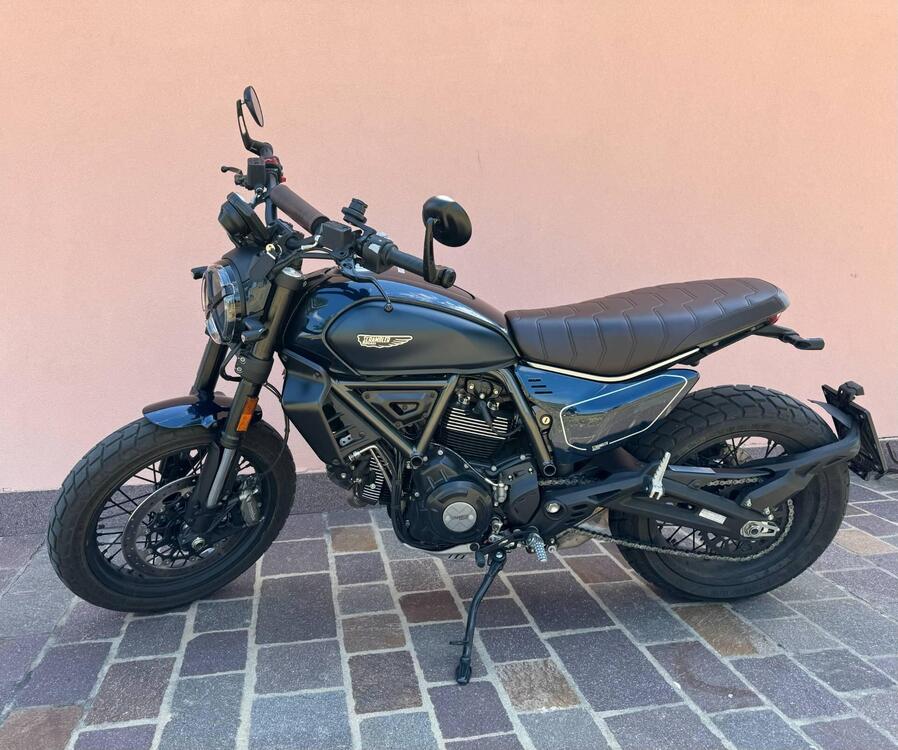 Ducati Scrambler 800 Nightshift (2023 - 25)