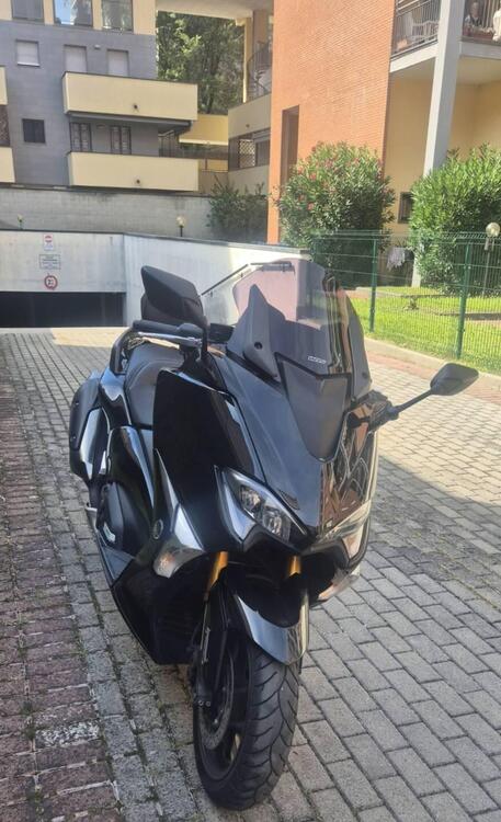 Yamaha T-Max 530 DX (2017 - 19) (2)