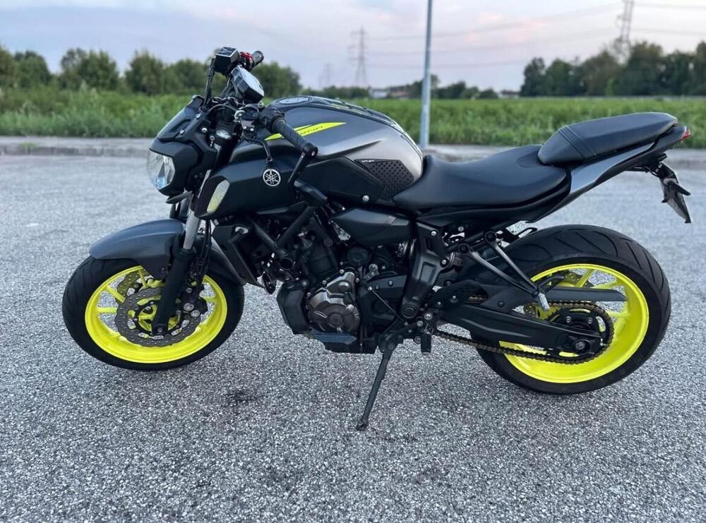 Yamaha MT-07 (2018 - 20) (2)