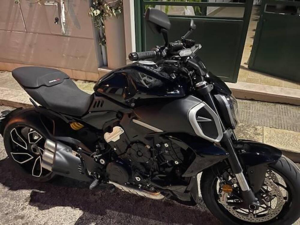 Ducati Diavel V4 (2023 - 25) (2)