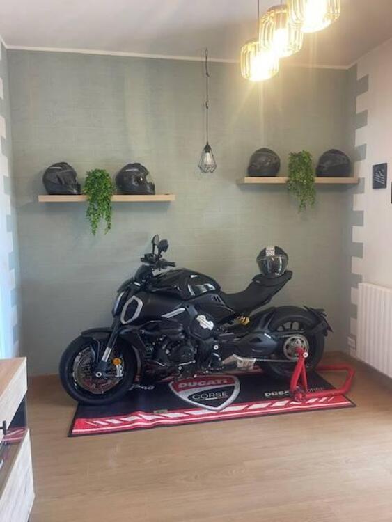Ducati Diavel V4 (2023 - 25) (4)
