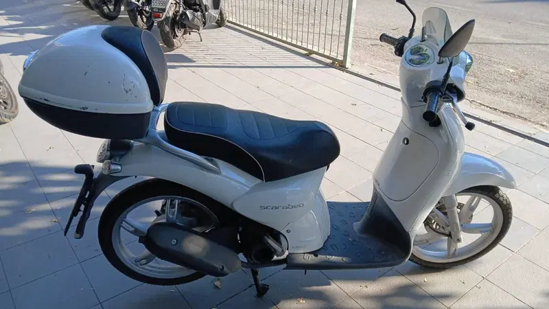 Aprilia Scarabeo 100 4t (2007 - 16) (2)