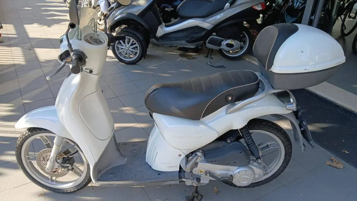 Aprilia Scarabeo 100 4t (2007 - 16) (3)