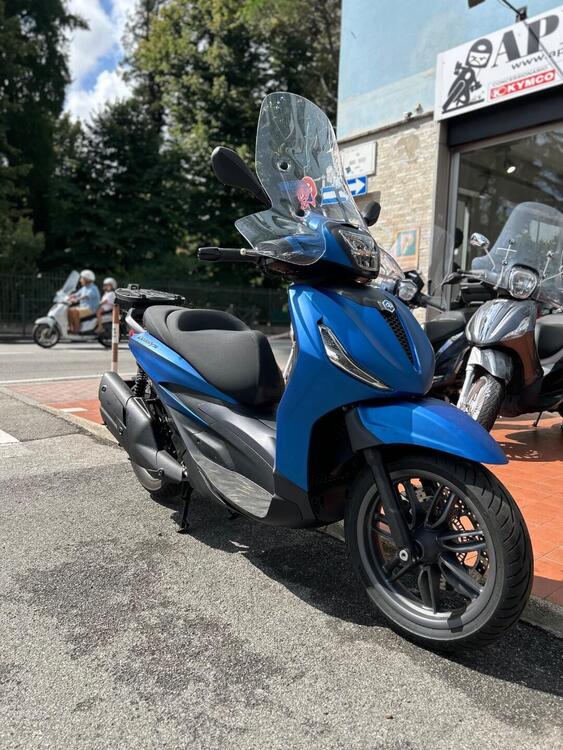 Piaggio Beverly 400 (2025) (3)