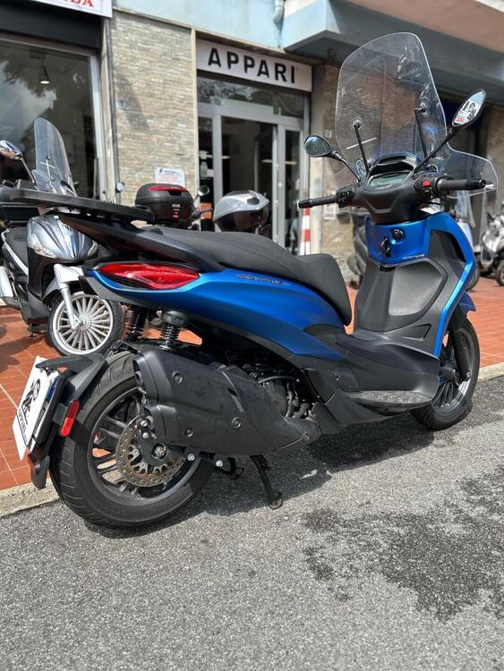 Piaggio Beverly 400 (2025) (5)