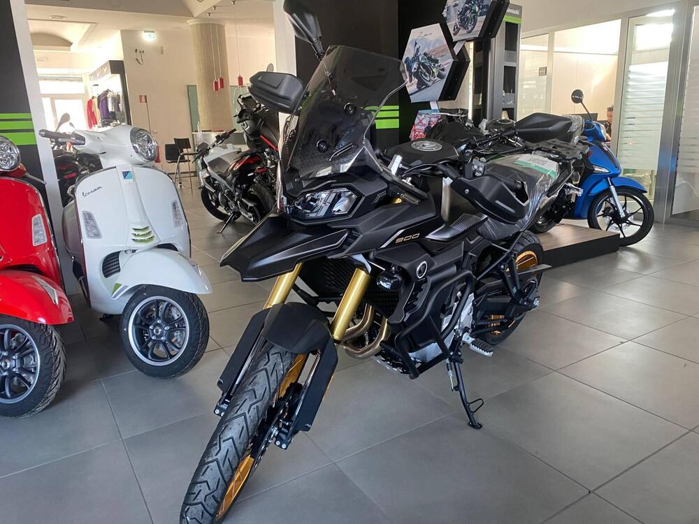 Voge Valico 900DSX (2024 - 25) (3)