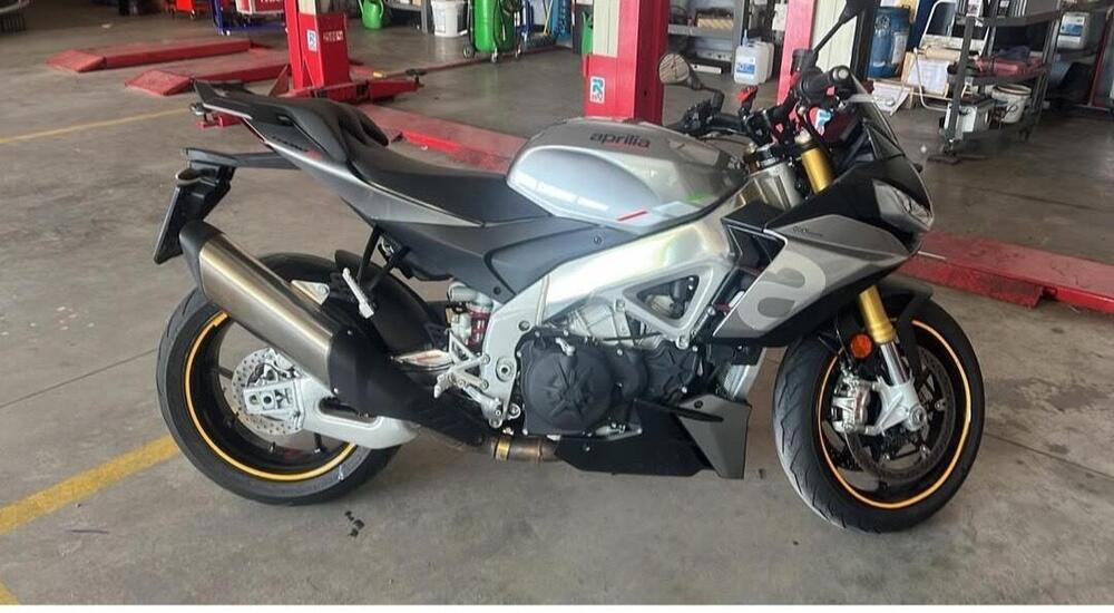 Aprilia Tuono V4 (2021 - 24)