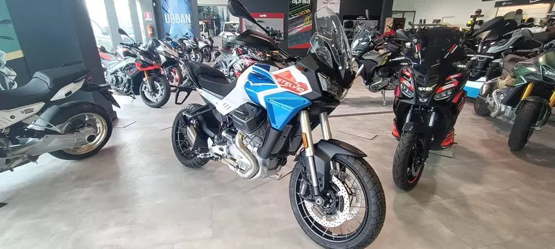 Moto Guzzi Stelvio Duecento Tributo (2025 - 26) (2)