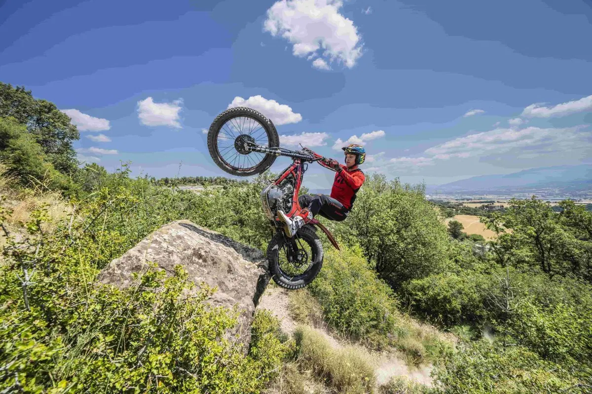 Montesa svela la gamma trial 2026: tecnologie aggiornate e nuovi design (2)