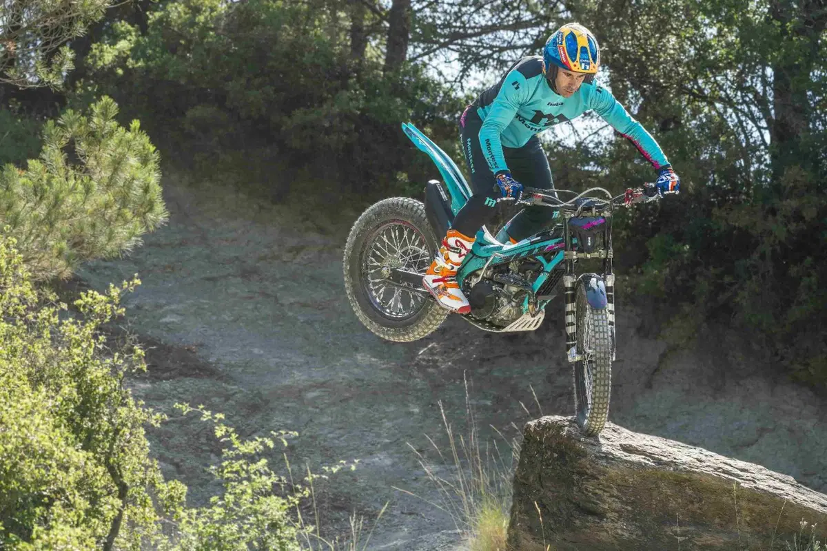 Montesa svela la gamma trial 2026: tecnologie aggiornate e nuovi design (6)