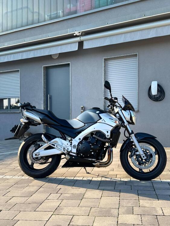 Suzuki GSR 600 (2006 - 11)