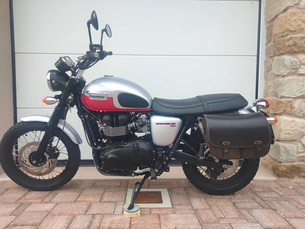 Triumph Scrambler (2006 - 17) (2)