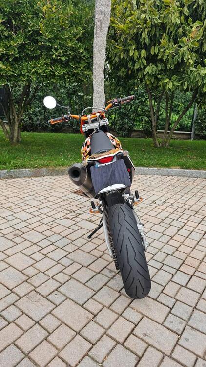 KTM 690 SMC (2008- 11) (2)