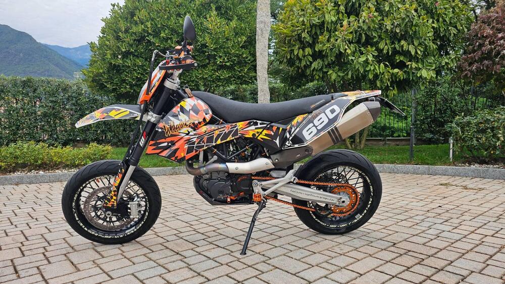 KTM 690 SMC (2008- 11) (3)