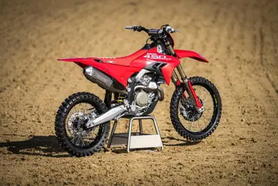 Accessori Ducati Performance per la Desmo450 MX [GALLERY]