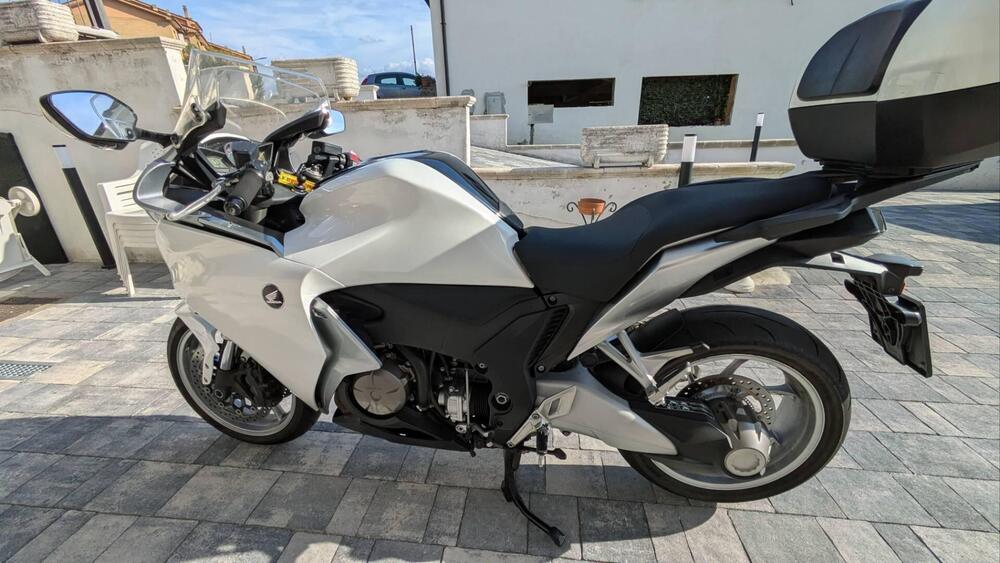 Honda VFR 1200 F ABS (2009 - 16) (5)