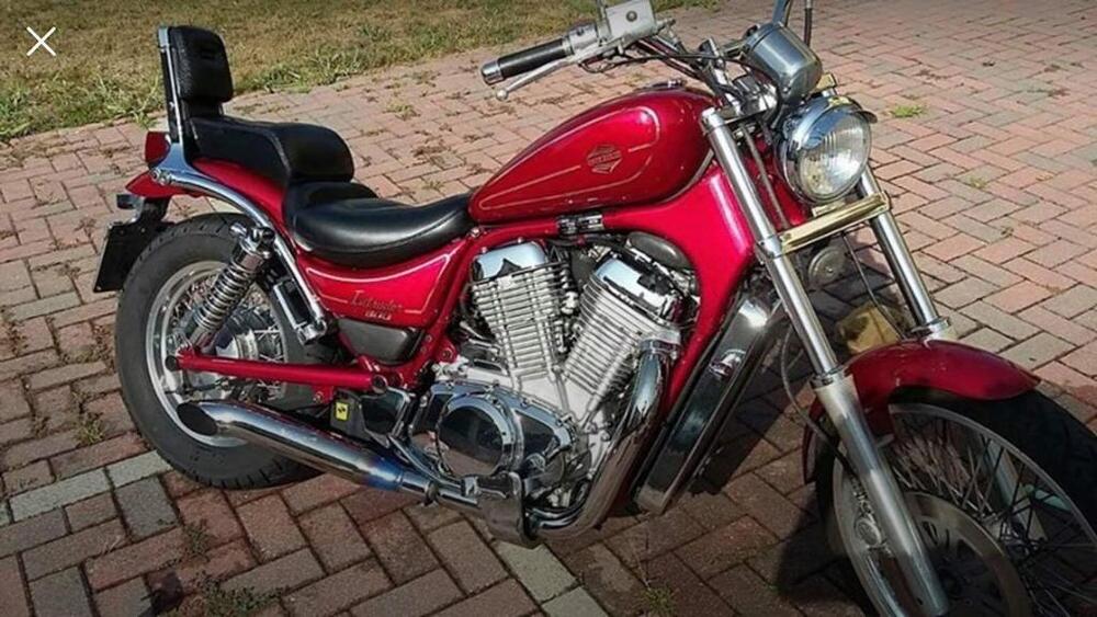 Suzuki Intruder  (3)