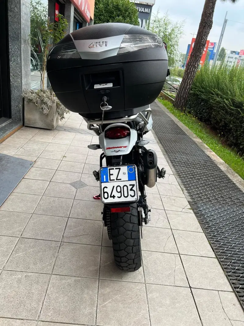 Ducati DesertX (2022 - 25) (4)