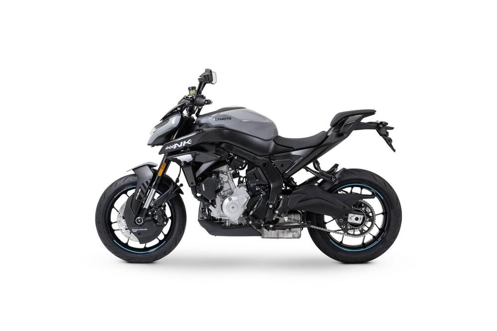 CFMOTO 675NK (2025) (2)