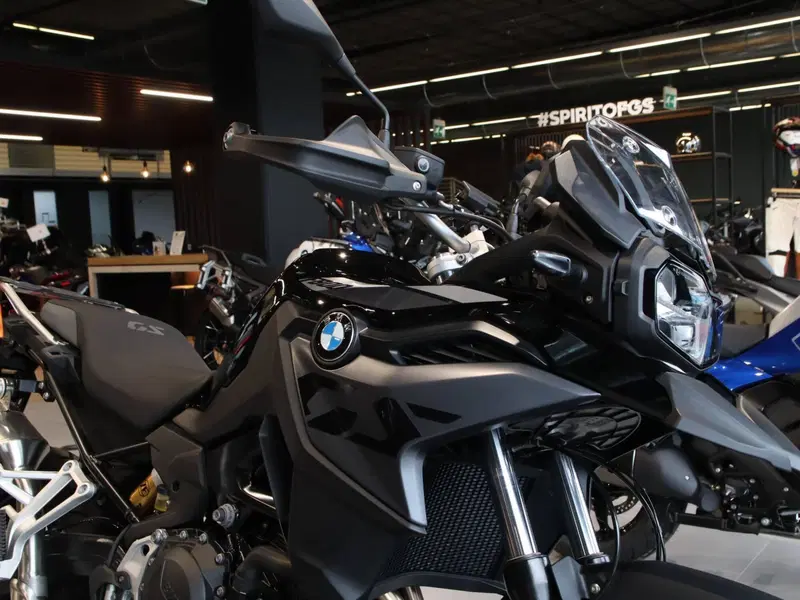 Bmw F 800 GS (2024 - 26) (2)