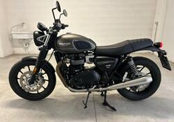Triumph Street Twin 900 (2021 - 22) usata