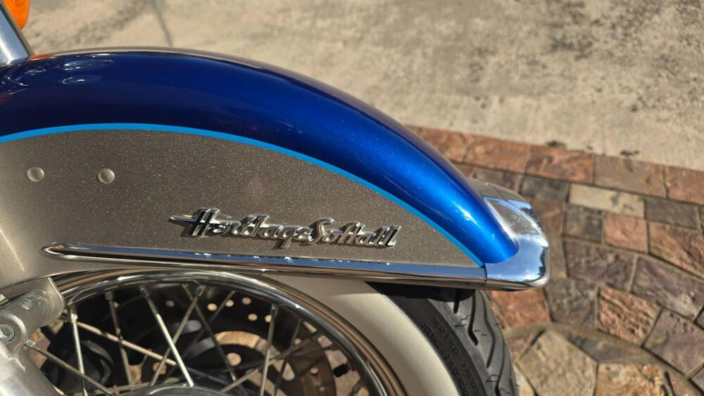 Harley-Davidson 1584 Heritage Classic (2008 - 10) - FLSTC (4)