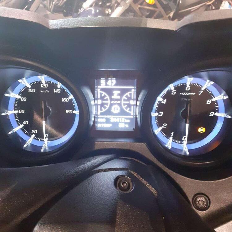 Yamaha T-Max 560 (2020 - 21) (5)