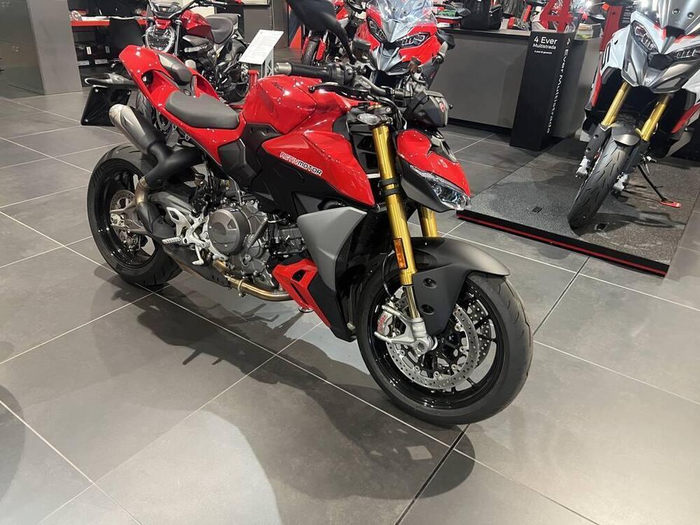 Ducati Streetfighter V2 (2025)