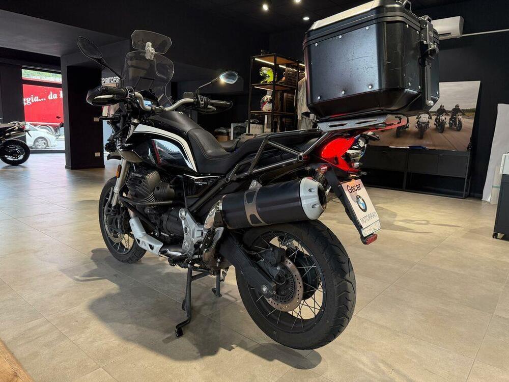 Moto Guzzi V85 TT (2021 - 23) (4)