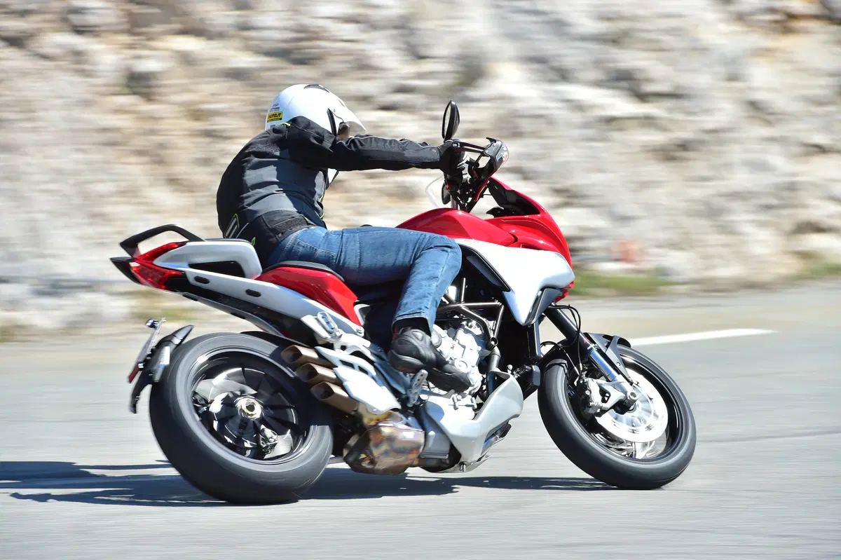 MV Agusta Turismo Veloce 800 (8)