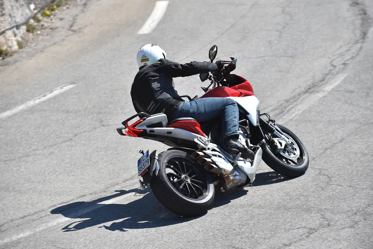 MV Agusta Turismo Veloce 800 (9)