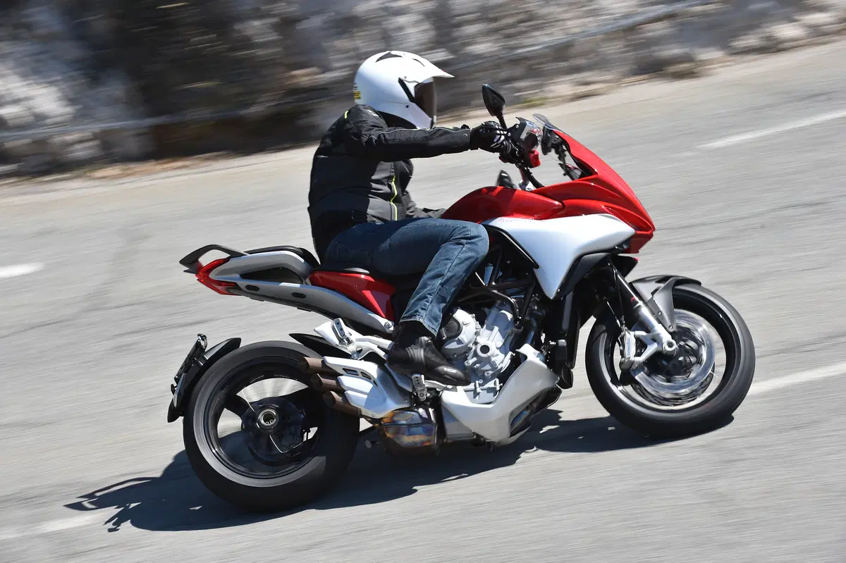 MV Agusta Turismo Veloce 800 (4)