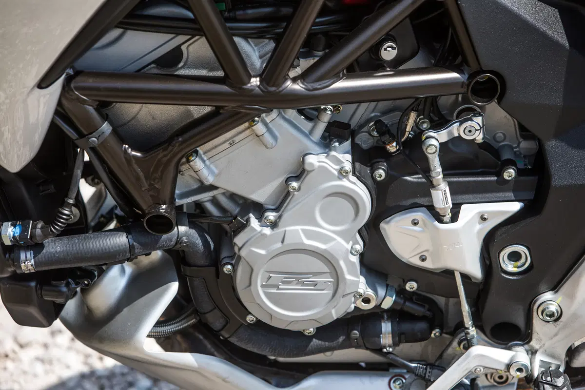 MV Agusta Turismo Veloce 800 (25)