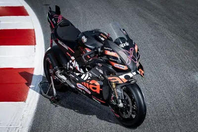  Aprilia RSV4 X-GP...adrenalina a mille!