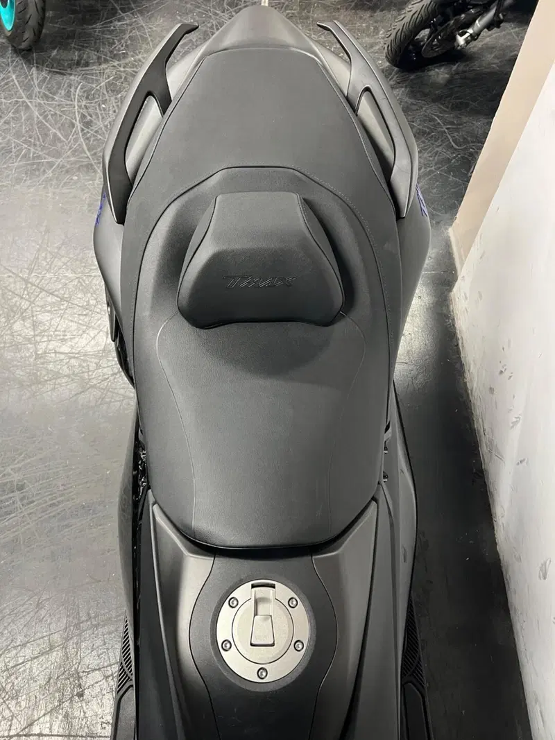 Yamaha T-Max 560 (2022 - 24) (7)