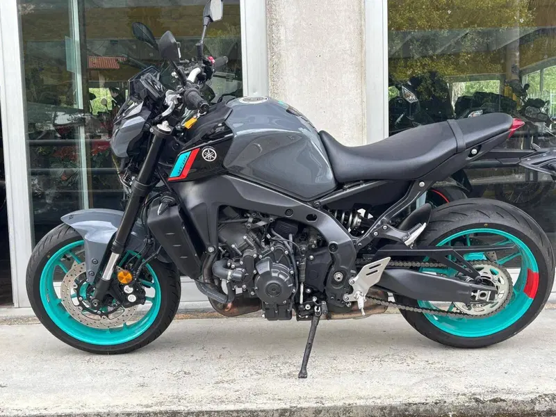Yamaha MT-09 SP (2021 - 23) (2)